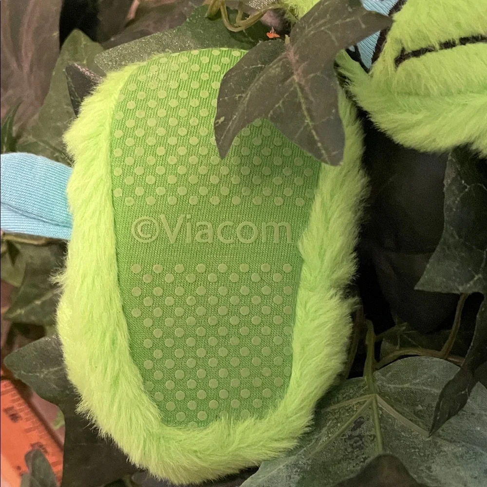 NWT~Green Fuzzy Ninja Turtle Baby warm Booties House Slippers SZ:3-6M Never Worn